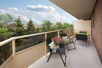 Private balcony/patio